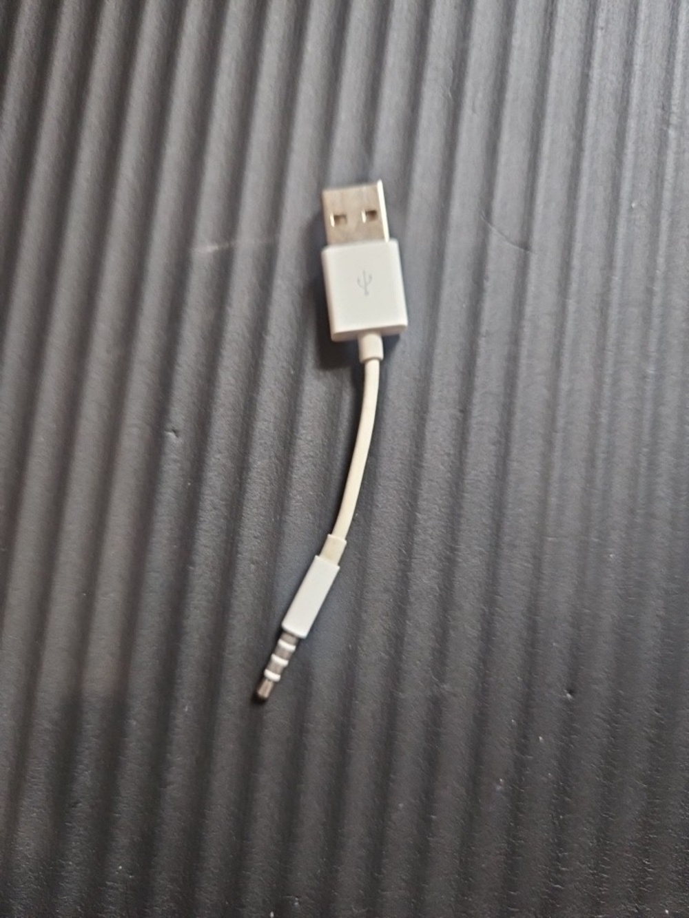 OEM Apple iPod Shuffle USB Sync and Charging Cable for 3rd & 4th Generation